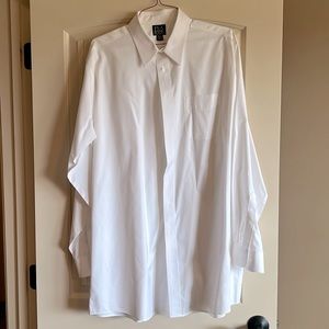 Jos A Bank men’s dress shirt